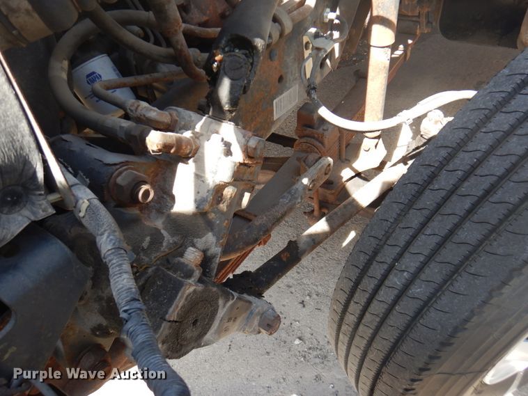 image for item DM6078 2000 Ford F650 Super Duty  flatbed truck