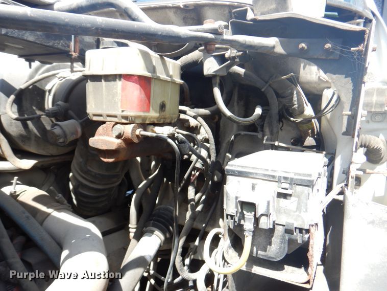 image for item DM6078 2000 Ford F650 Super Duty  flatbed truck