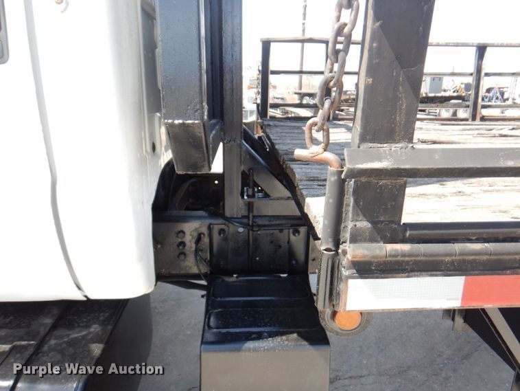 image for item DM6078 2000 Ford F650 Super Duty  flatbed truck