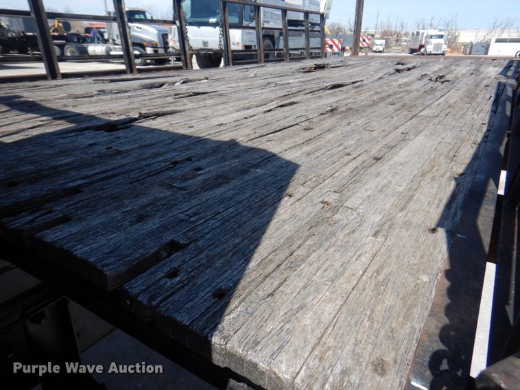 image for item DM6078 2000 Ford F650 Super Duty  flatbed truck