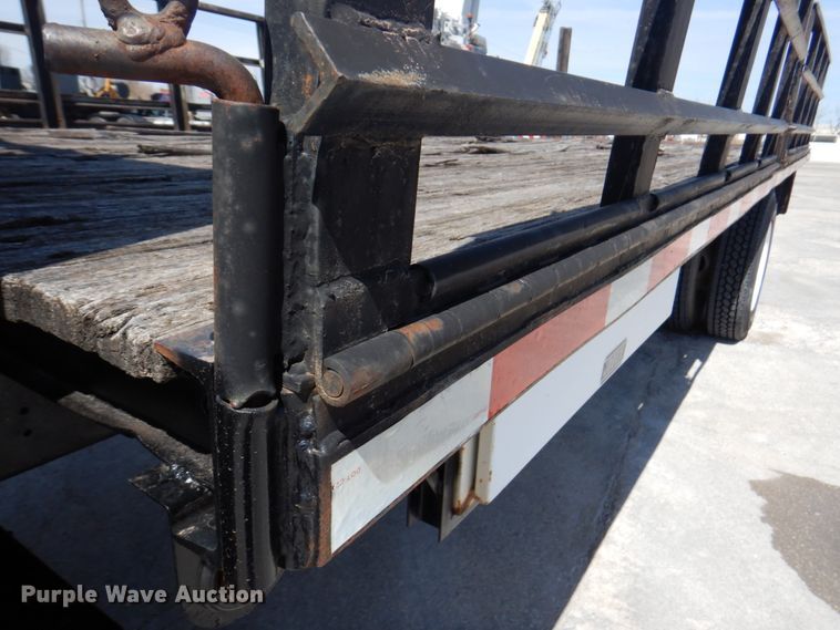 image for item DM6078 2000 Ford F650 Super Duty  flatbed truck