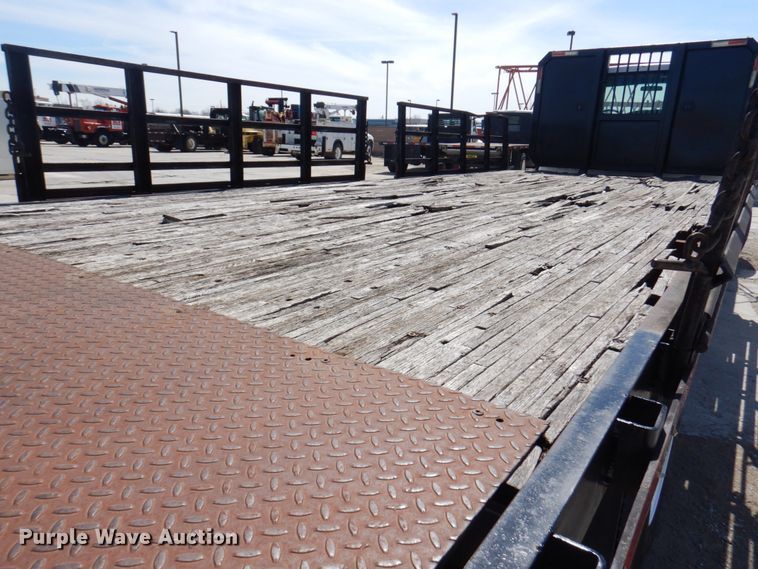 image for item DM6078 2000 Ford F650 Super Duty  flatbed truck