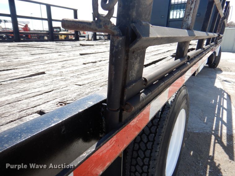 image for item DM6078 2000 Ford F650 Super Duty  flatbed truck