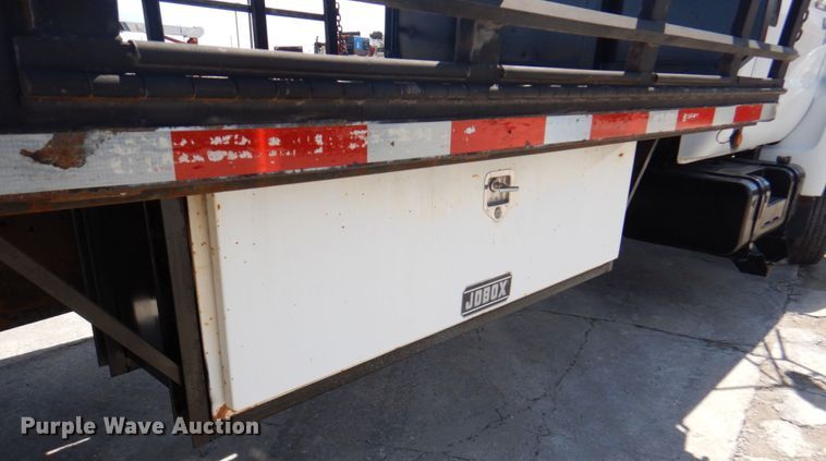 image for item DM6078 2000 Ford F650 Super Duty  flatbed truck