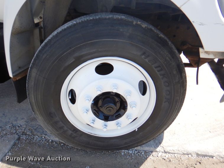 image for item DM6078 2000 Ford F650 Super Duty  flatbed truck