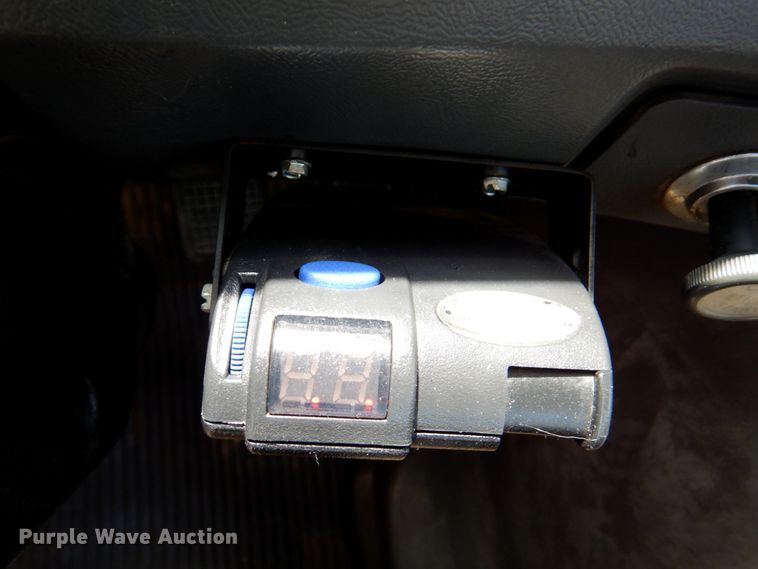 image for item DM6079 1988 Ford L9000  semi truck