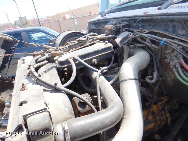 image for item DM6079 1988 Ford L9000  semi truck