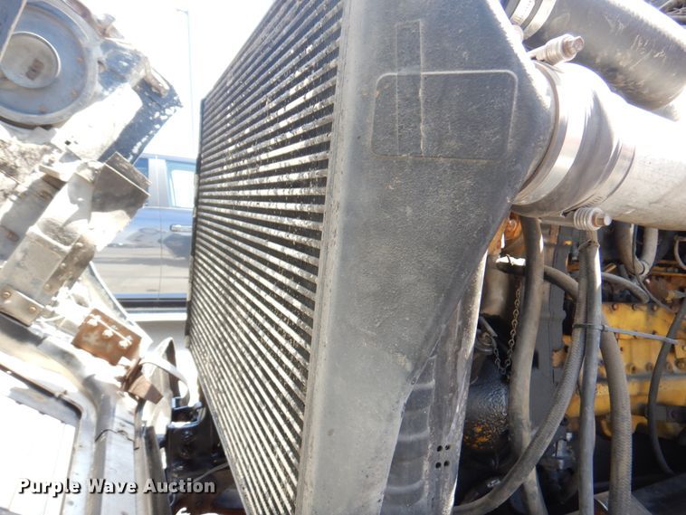 image for item DM6079 1988 Ford L9000  semi truck