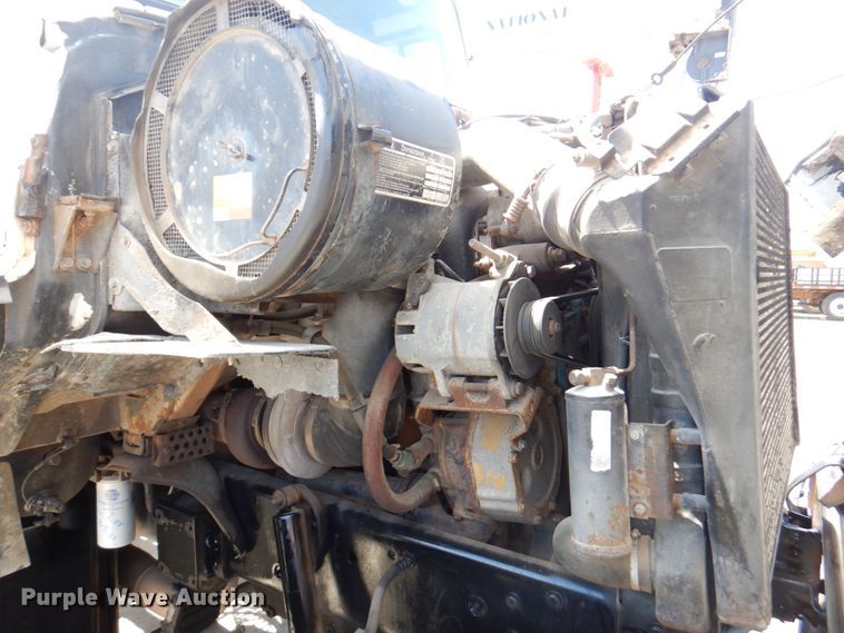 image for item DM6079 1988 Ford L9000  semi truck