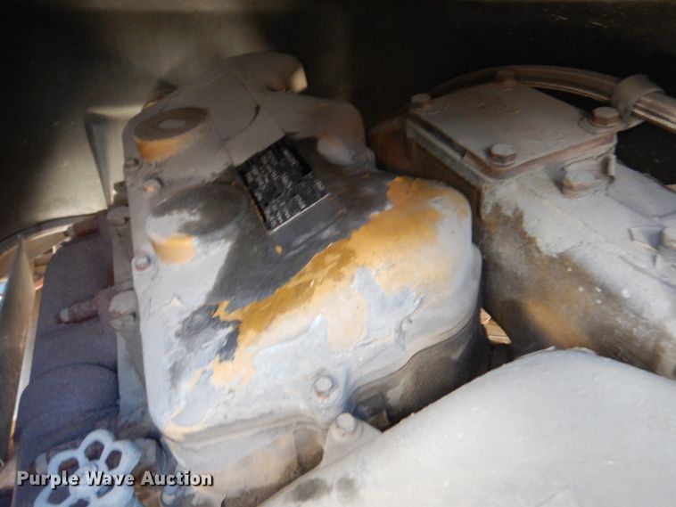 image for item DM6079 1988 Ford L9000  semi truck