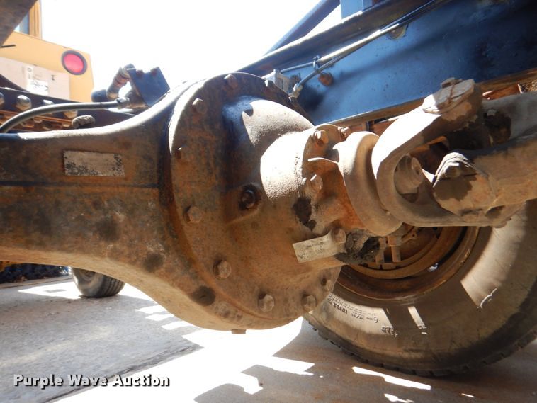 image for item DM6079 1988 Ford L9000  semi truck