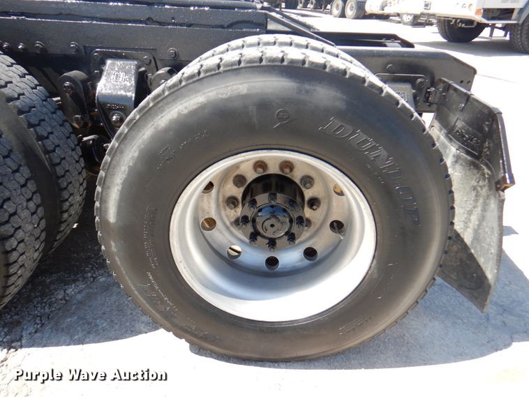 image for item DM6079 1988 Ford L9000  semi truck