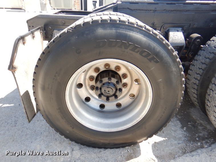 image for item DM6079 1988 Ford L9000  semi truck