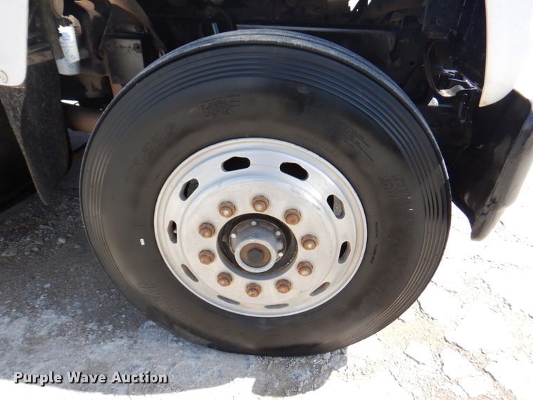 image for item DM6079 1988 Ford L9000  semi truck