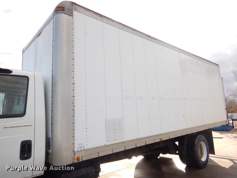 image for item DM7263 2007 International 4300  box truck