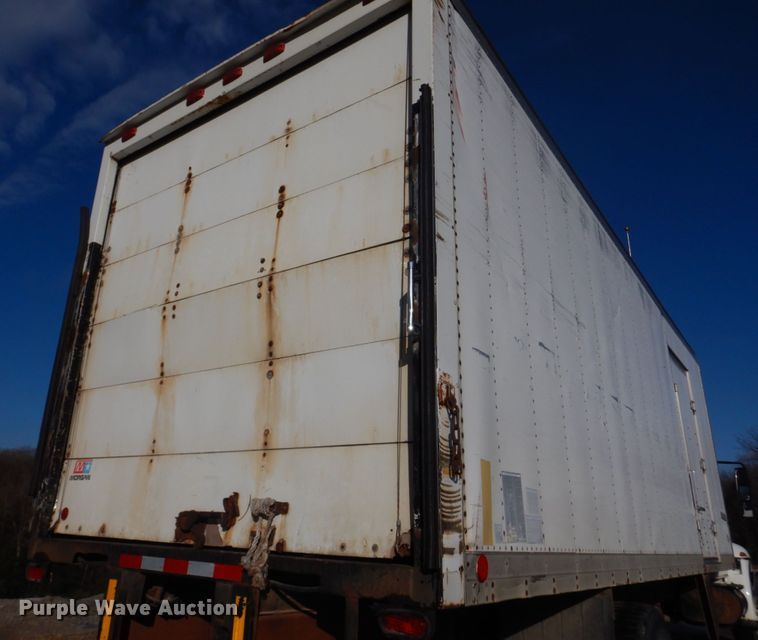 image for item DM7263 2007 International 4300  box truck