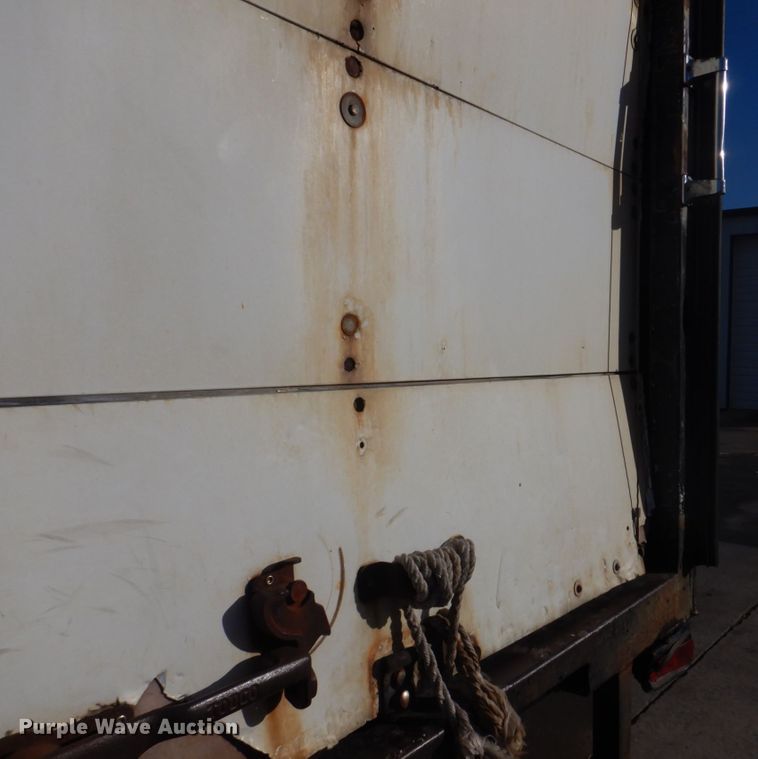 image for item DM7263 2007 International 4300  box truck