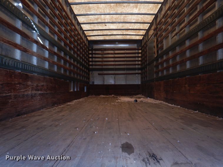 image for item DM7263 2007 International 4300  box truck