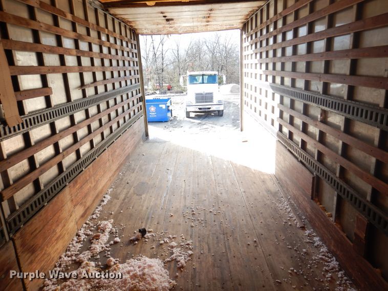 image for item DM7263 2007 International 4300  box truck