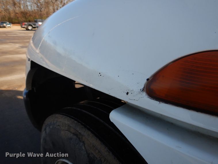 image for item DM7263 2007 International 4300  box truck