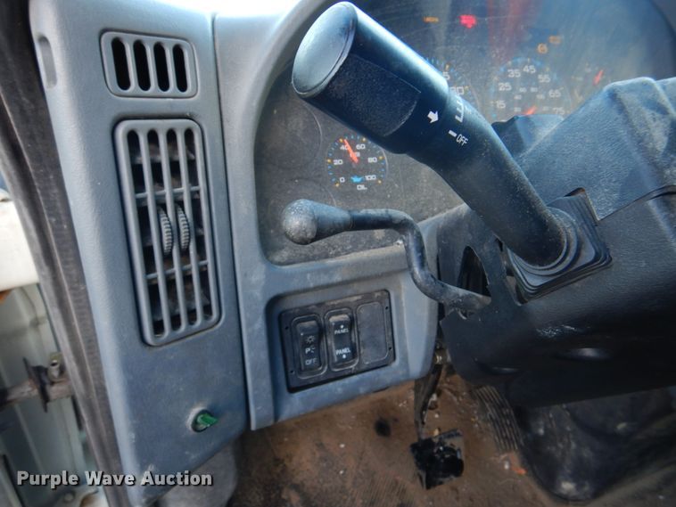 image for item DM7263 2007 International 4300  box truck