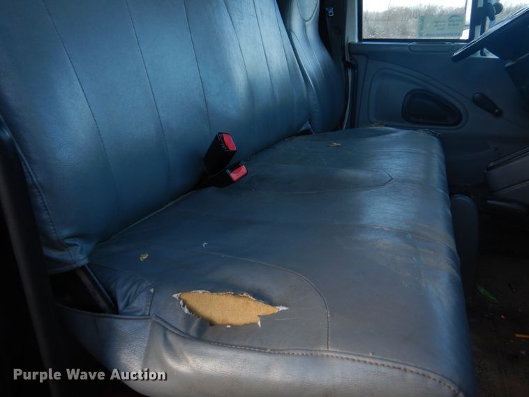 image for item DM7263 2007 International 4300  box truck