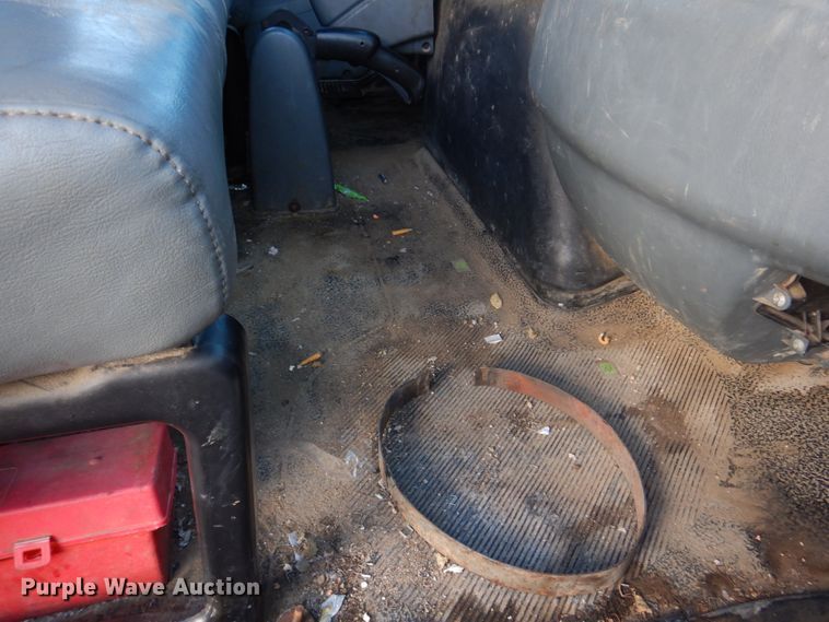 image for item DM7263 2007 International 4300  box truck