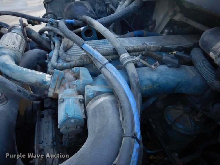 image for item DM7263 2007 International 4300  box truck