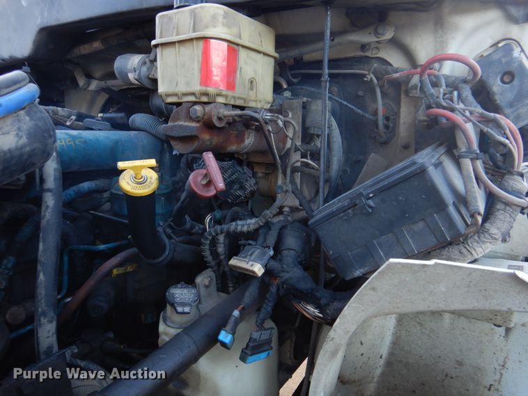 image for item DM7263 2007 International 4300  box truck