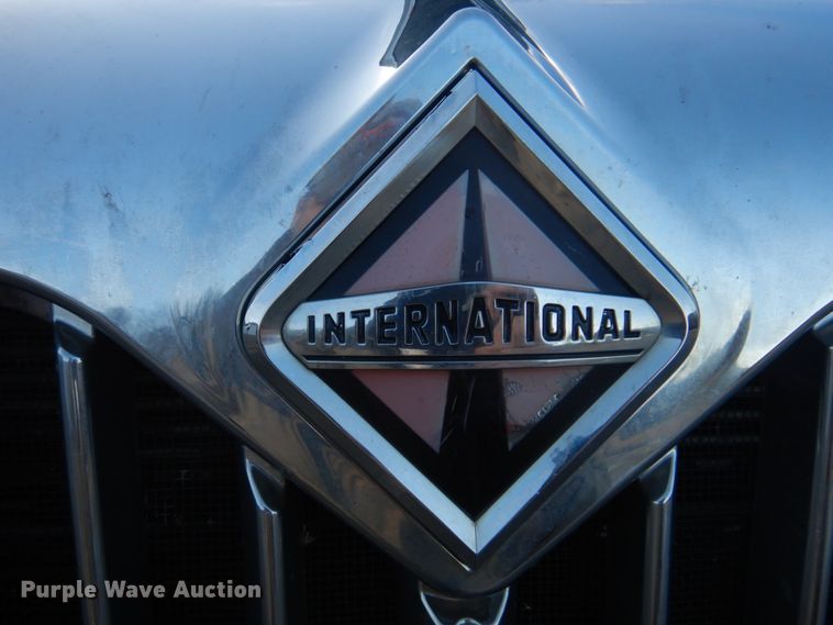 image for item DM7263 2007 International 4300  box truck