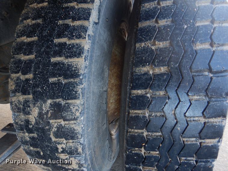 image for item DM7263 2007 International 4300  box truck