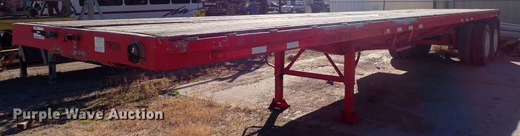 image for item DN2353 1980 Hobbs  flatbed trailer
