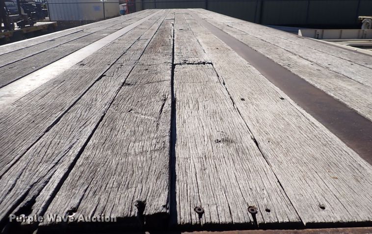 image for item DN2353 1980 Hobbs  flatbed trailer