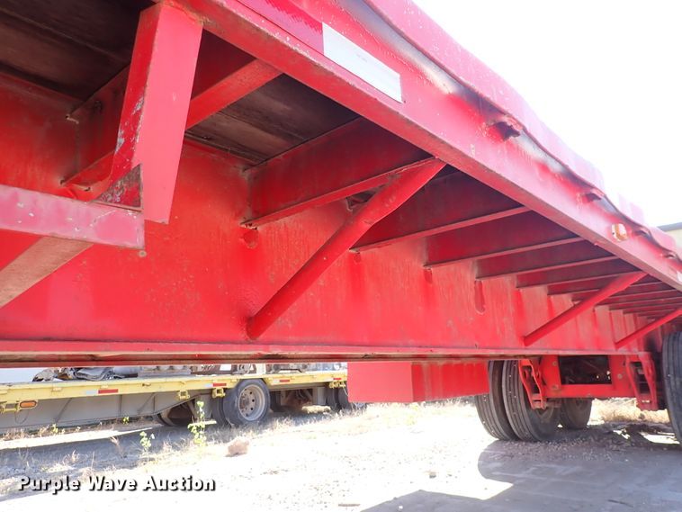 image for item DN2353 1980 Hobbs  flatbed trailer