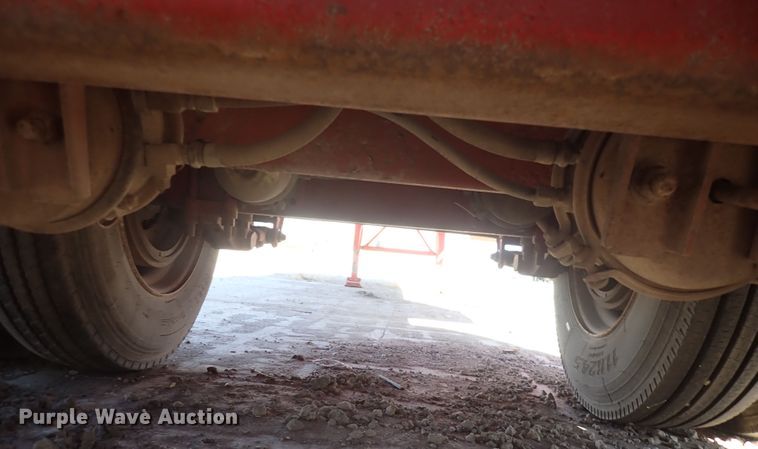 image for item DN2353 1980 Hobbs  flatbed trailer