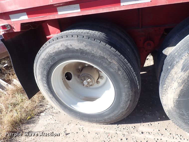 image for item DN2353 1980 Hobbs  flatbed trailer