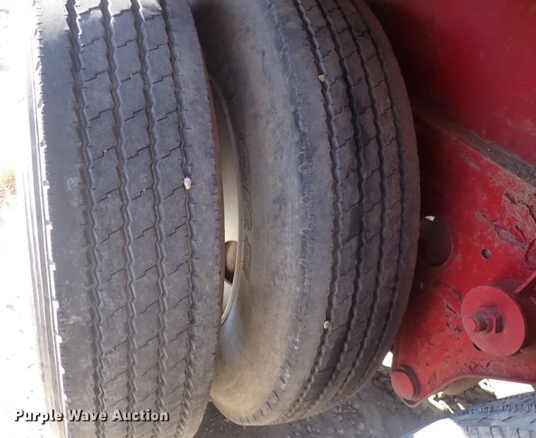 image for item DN2353 1980 Hobbs  flatbed trailer