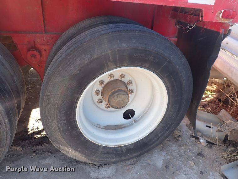 image for item DN2353 1980 Hobbs  flatbed trailer