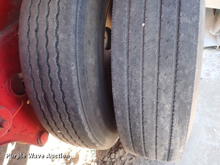 image for item DN2353 1980 Hobbs  flatbed trailer