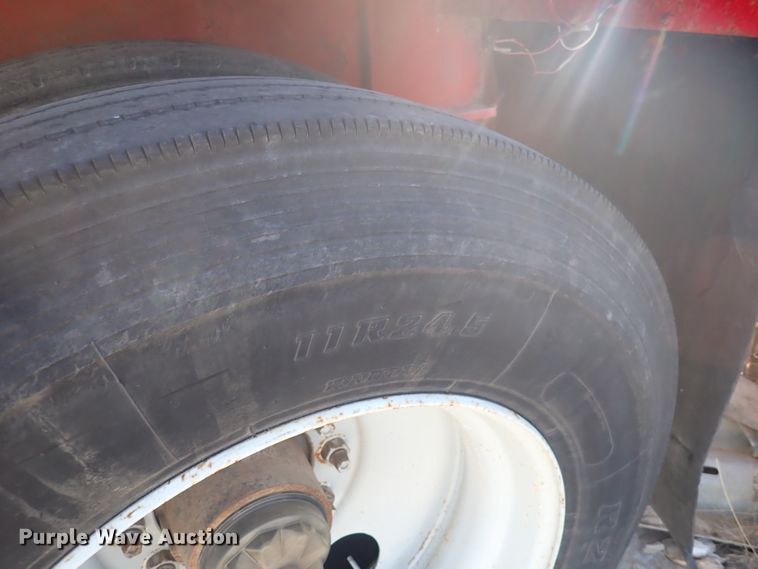 image for item DN2353 1980 Hobbs  flatbed trailer