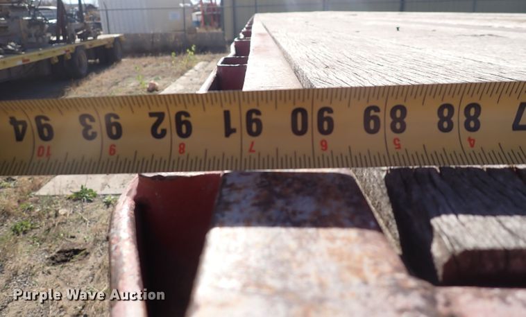 image for item DN2353 1980 Hobbs  flatbed trailer