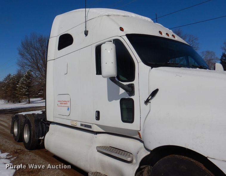 image for item DN7265 2007 Kenworth T2000  semi truck