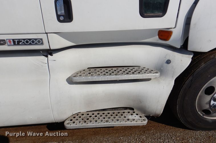 image for item DN7265 2007 Kenworth T2000  semi truck