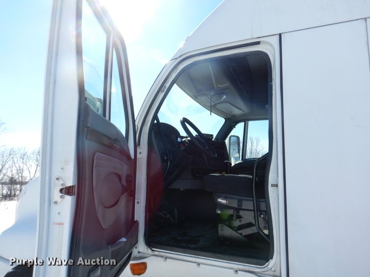 image for item DN7265 2007 Kenworth T2000  semi truck