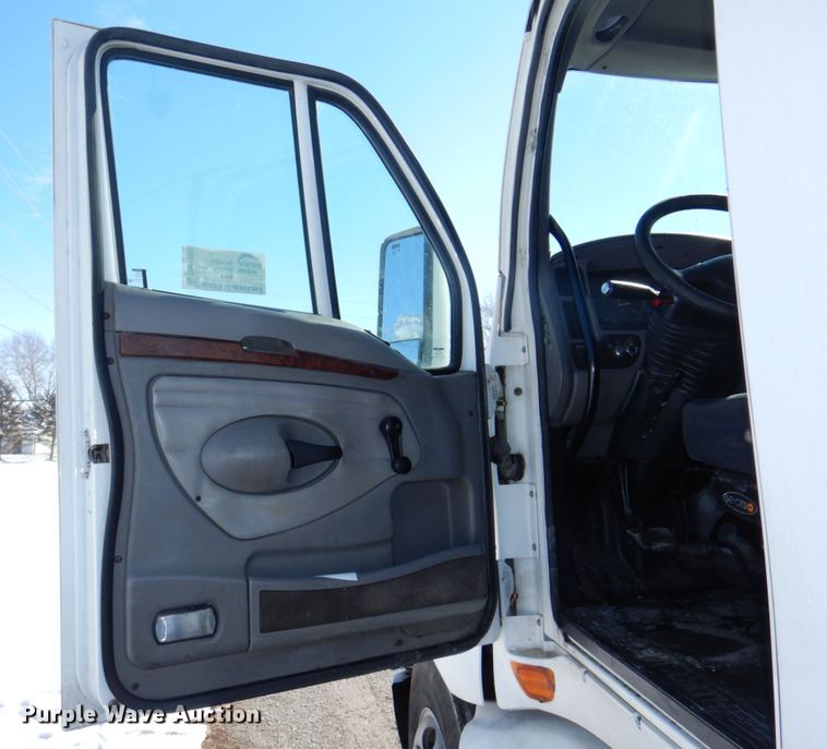 image for item DN7265 2007 Kenworth T2000  semi truck