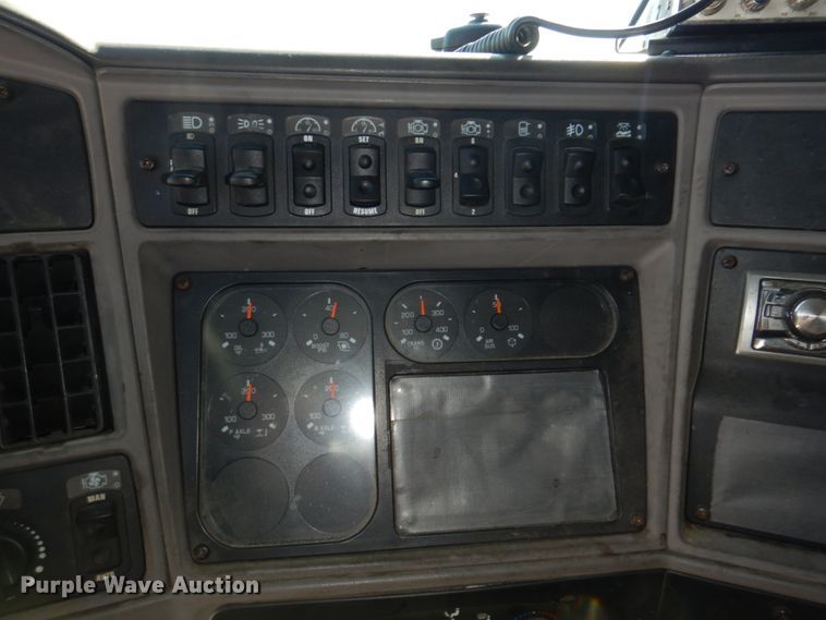 image for item DN7265 2007 Kenworth T2000  semi truck