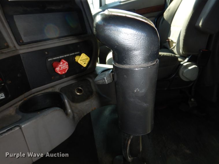 image for item DN7265 2007 Kenworth T2000  semi truck