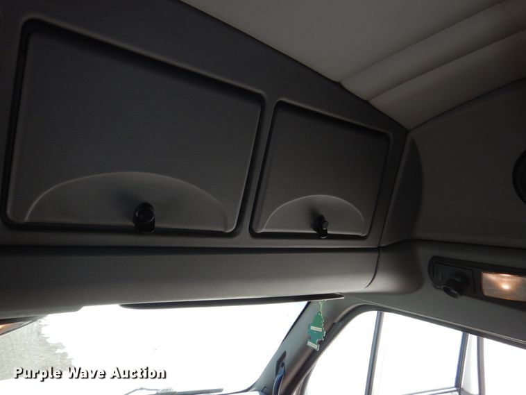 image for item DN7265 2007 Kenworth T2000  semi truck