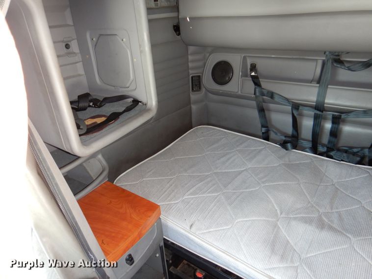 image for item DN7265 2007 Kenworth T2000  semi truck