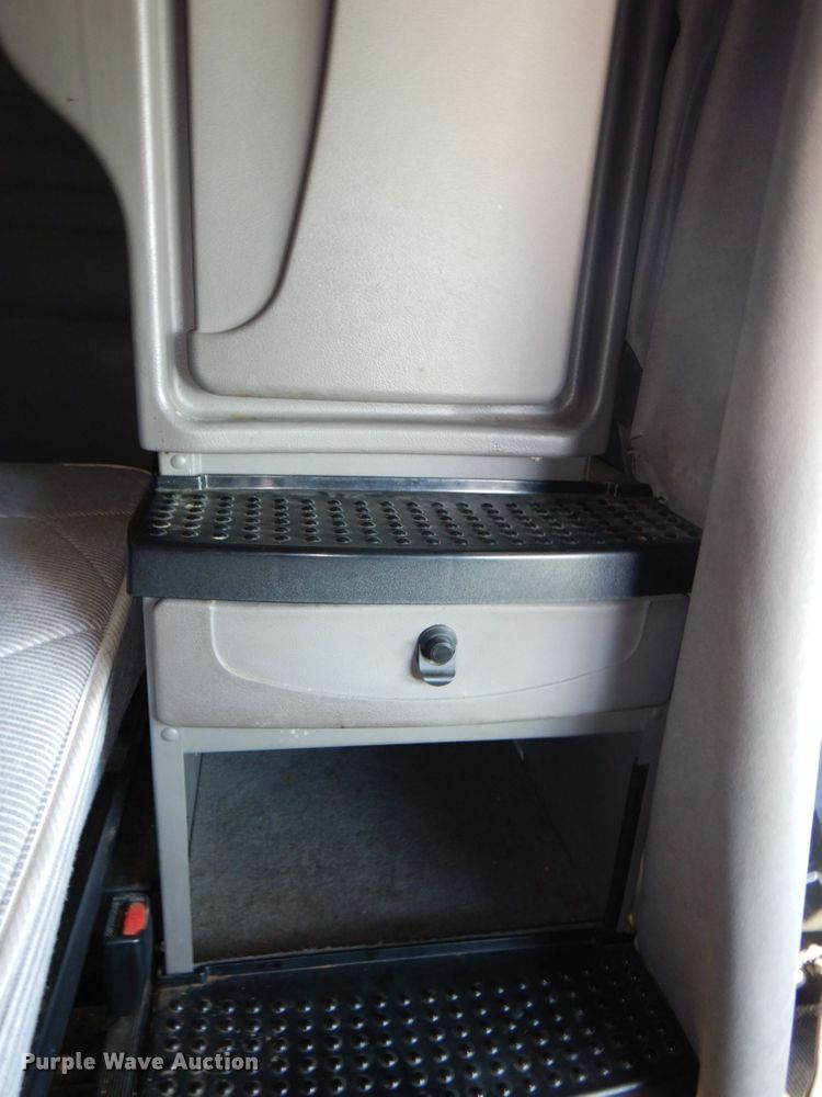 image for item DN7265 2007 Kenworth T2000  semi truck